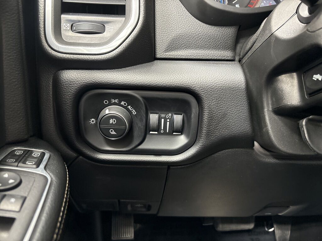 2024 Ram 2500 4x4 Crew Cab Laramie Fond du Lac WI