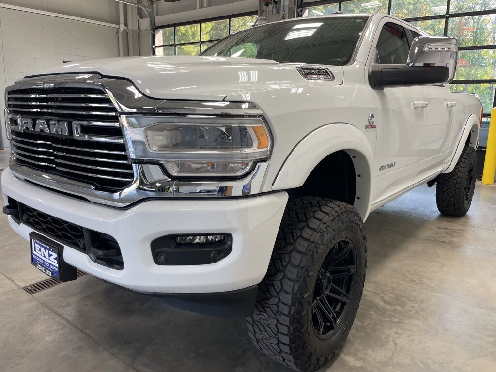 2024 Ram 2500 4x4 Crew Cab Laramie Fond du Lac WI