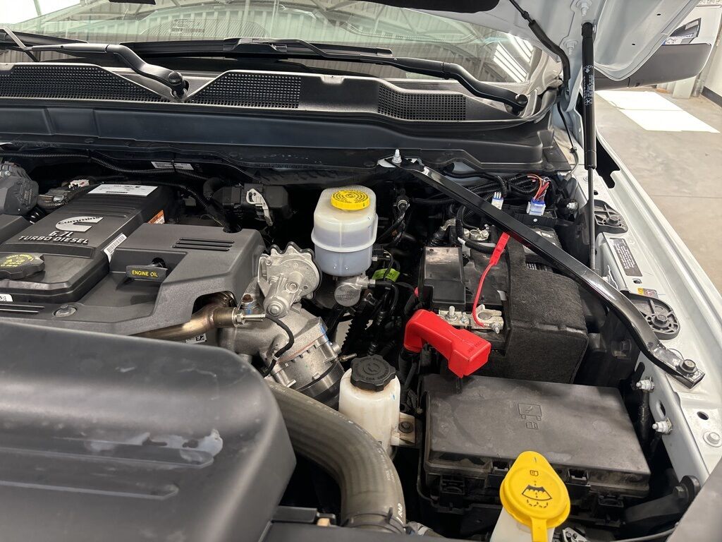 2024 Ram 2500 4x4 Crew Cab Laramie Fond du Lac WI