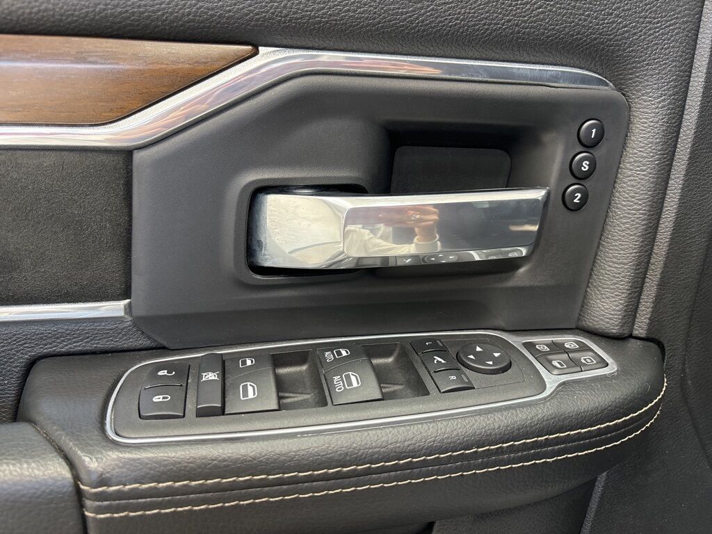 2024 Ram 2500 4x4 Crew Cab Laramie Fond du Lac WI
