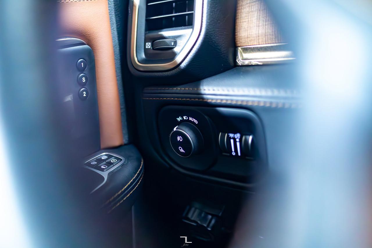 2024 Ram 2500 4x4 Crew Cab Longhorn Diesel Leather Roof Nav BCam Red Deer AB