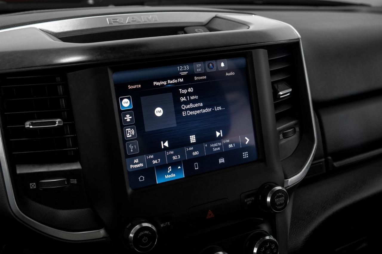 2024 Ram 2500 BIG HORN CREW CAB 4WD 6.4L HEMI AUTOMATIC REAR CAMERA BLUETOOTH POWER DRIVER SEAT TOW HITCH Carrollton TX