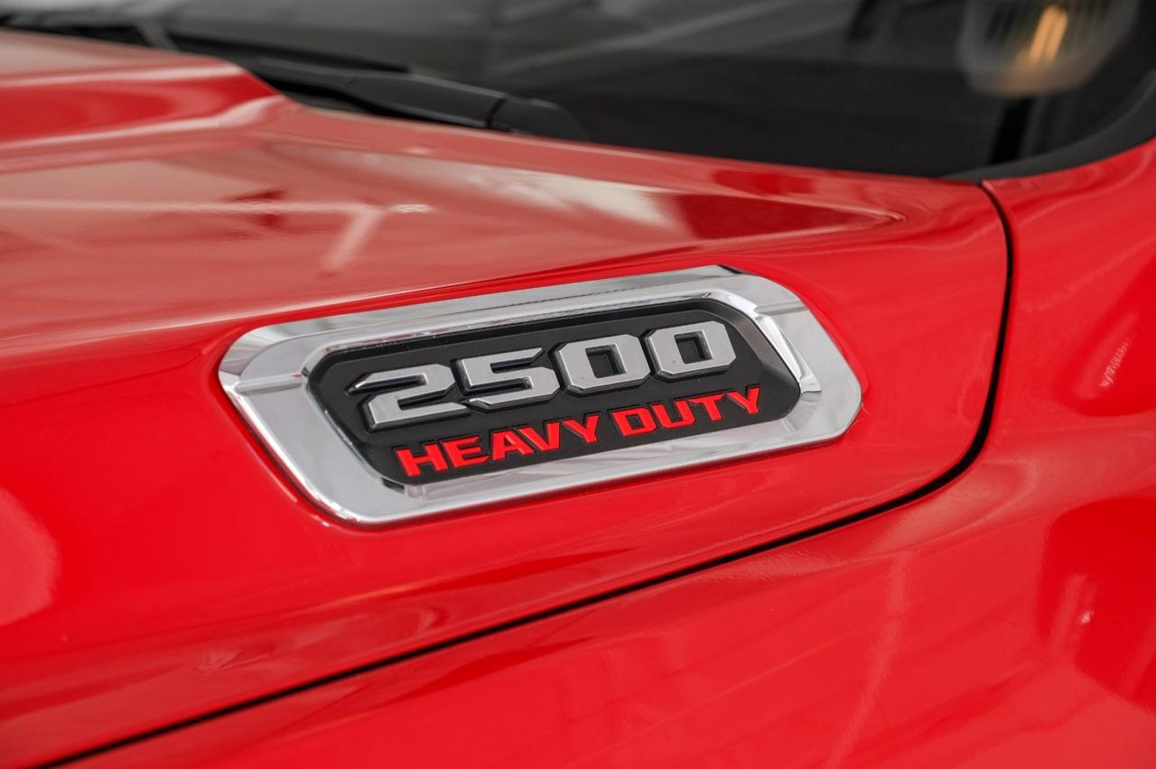 2024 Ram 2500 BIG HORN CREW CAB 4WD 6.4L HEMI AUTOMATIC REAR CAMERA BLUETOOTH POWER DRIVER SEAT TOW HITCH Carrollton TX