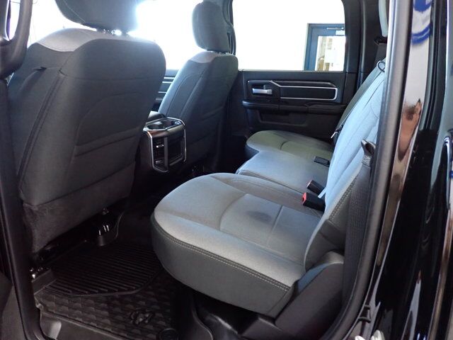 2024 Ram 2500 Big Horn 4WD CREW CAB 6&apos;4 BOX Listowel ON