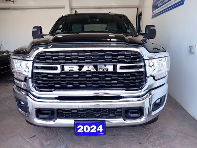 2024 Ram 2500 Big Horn 4WD CREW CAB 6&apos;4 BOX Listowel ON