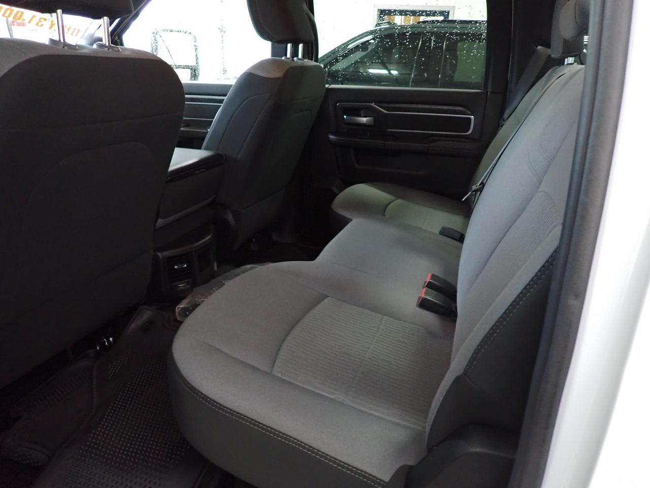 2024 Ram 2500 Big Horn 4WD CREW CAB 8' BOX *DIESEL* Listowel ON