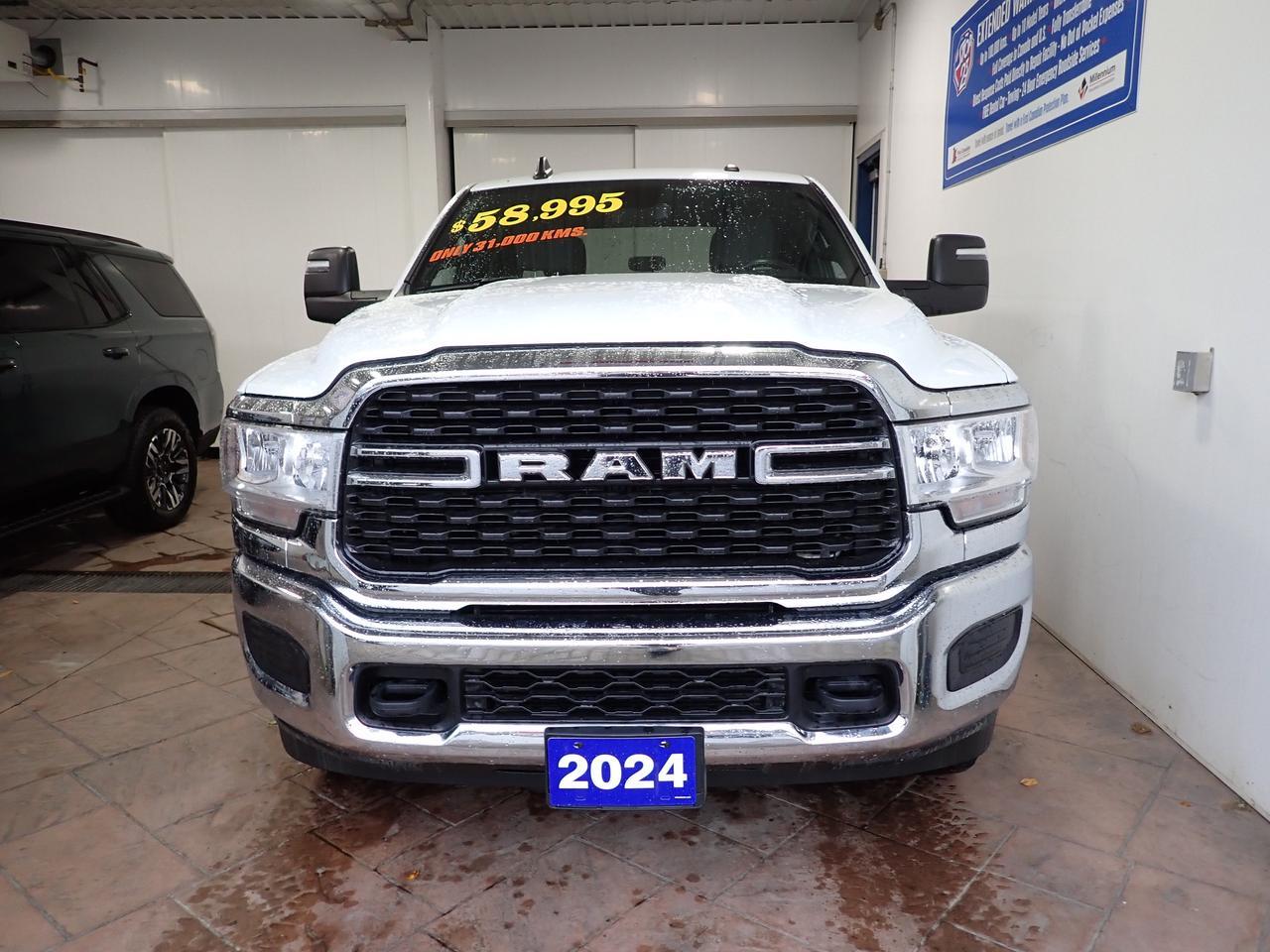 2024 Ram 2500 Big Horn 4WD CREW CAB 8' BOX *DIESEL* Listowel ON