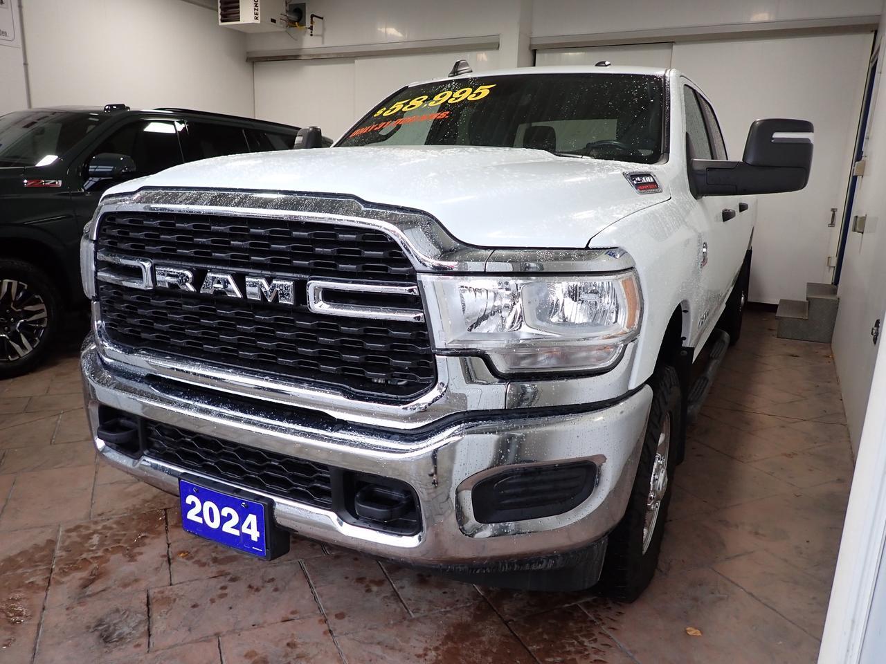 2024 Ram 2500 Big Horn 4WD CREW CAB 8' BOX *DIESEL* Listowel ON