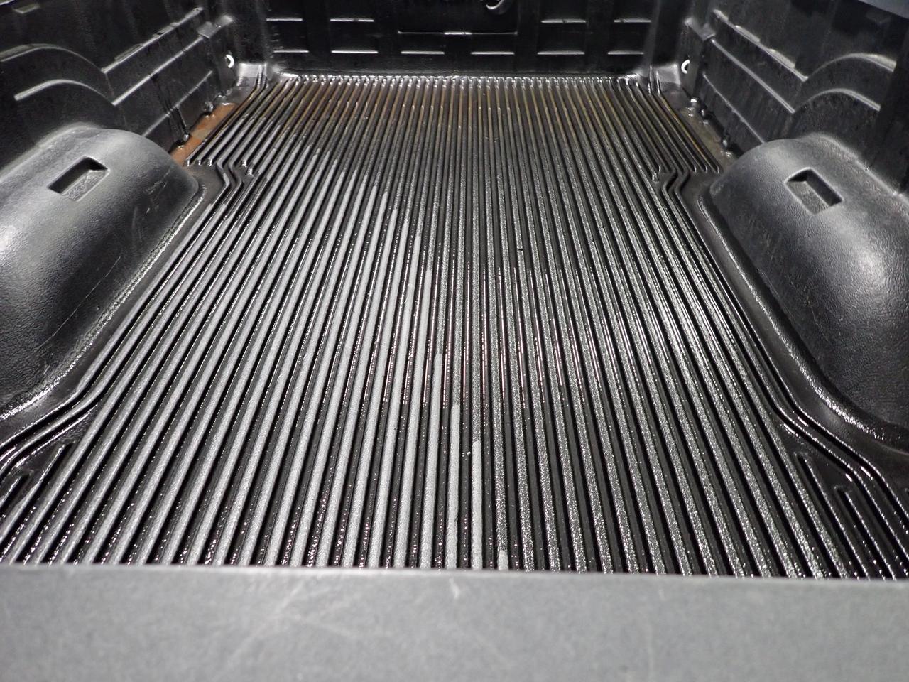 2024 Ram 2500 Big Horn 4WD CREW CAB 8' BOX *DIESEL* Listowel ON