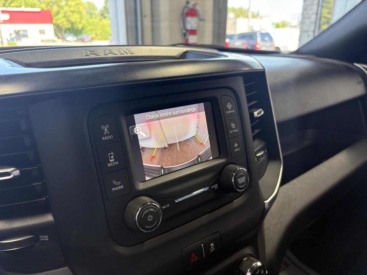 2024 Ram 2500 Big Horn 4WD CREW CAB 8' BOX *DIESEL* Listowel ON