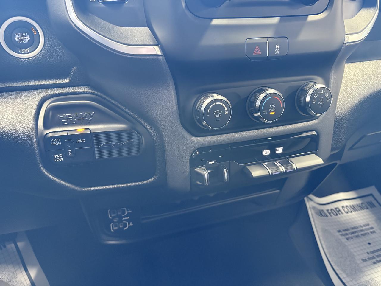 2024 Ram 2500 Big Horn 4WD CREW CAB 8' BOX *DIESEL* Listowel ON