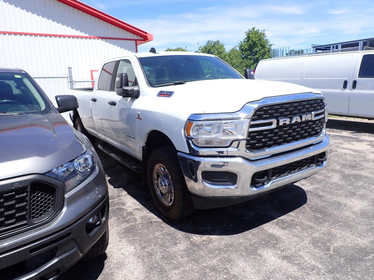 2024 Ram 2500 Big Horn 4WD CREW CAB 8'BOX