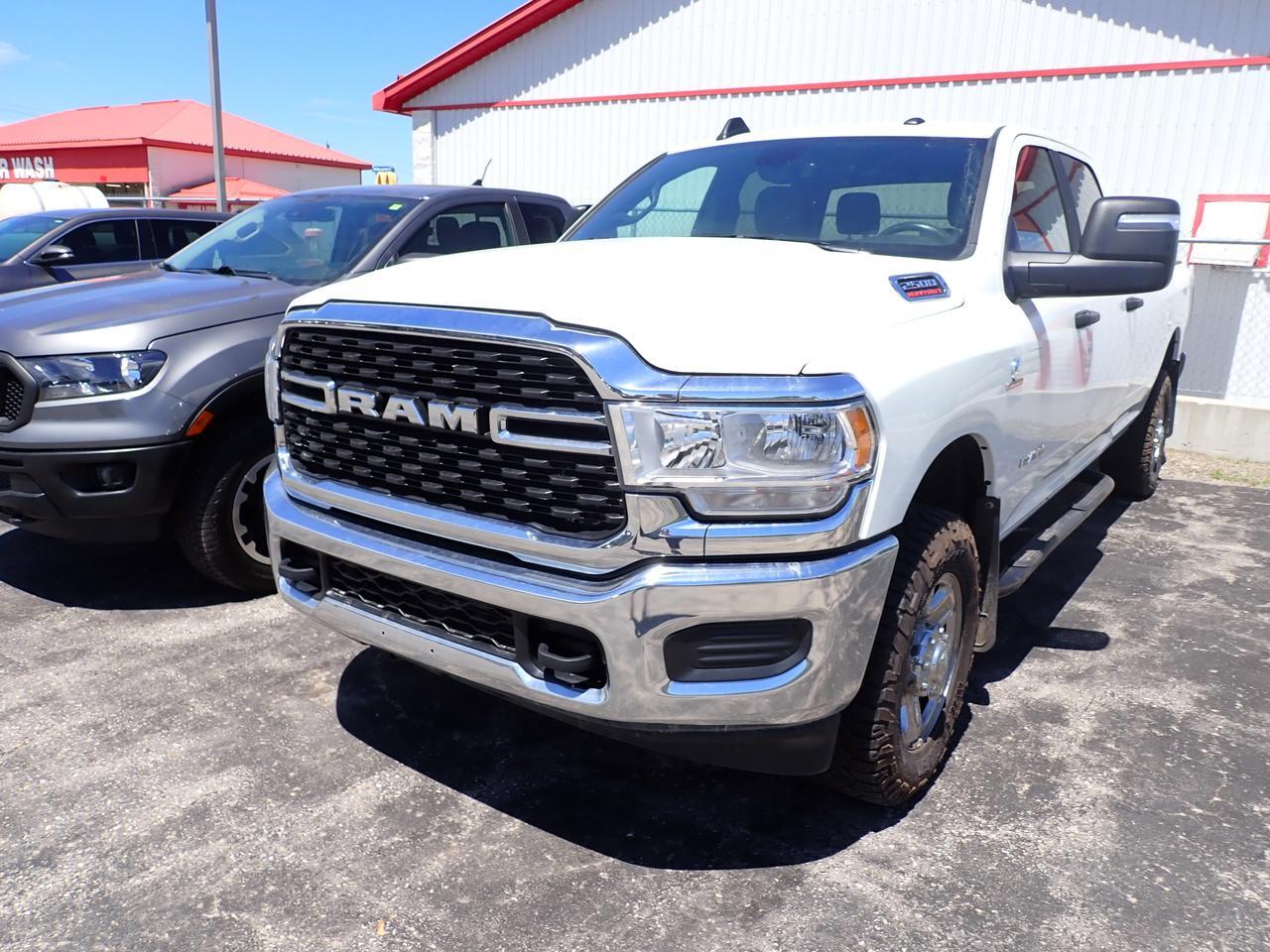 2024 Ram 2500 Big Horn 4WD CREW CAB 8'BOX Listowel ON
