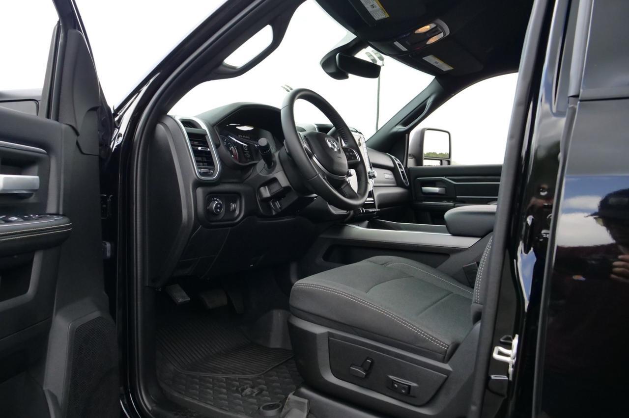 2024 Ram 2500 Big Horn 4X4 / 6.7L Turbo Diesel / Night Edition! Lincolnton NC