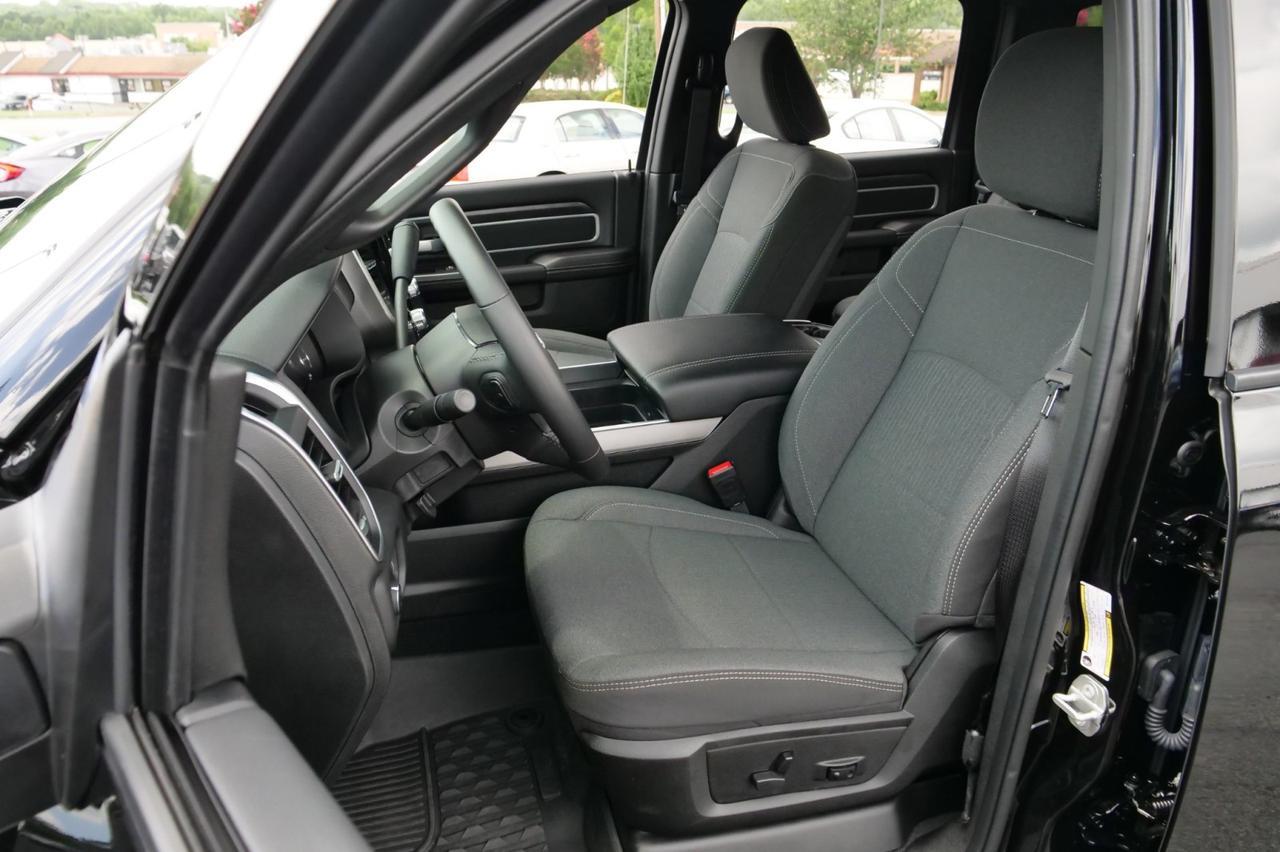 2024 Ram 2500 Big Horn 4X4 / 6.7L Turbo Diesel / Night Edition! Lincolnton NC