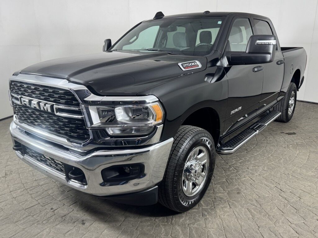 2024 Ram 2500 Big Horn 4x4 Crew Cab 6&apos;4 Box Maumee OH