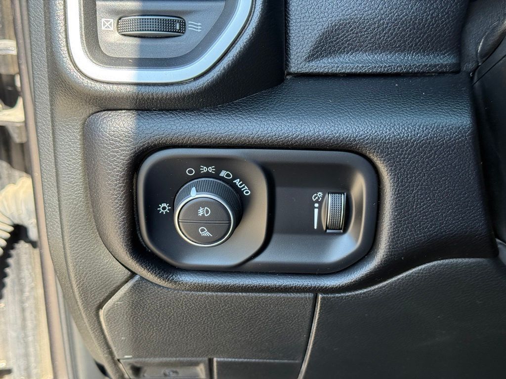 2024 Ram 2500 Big Horn Crestwood KY