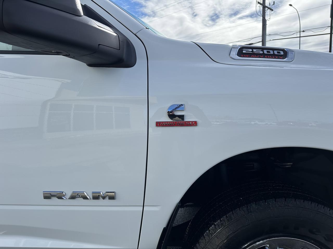 2024 Ram 2500 Big Horn Crew Cab 4x4 | Low KMs | Cummins Diesel | Long Box | NAV | Remote Start | Backup Camera Redwater AB