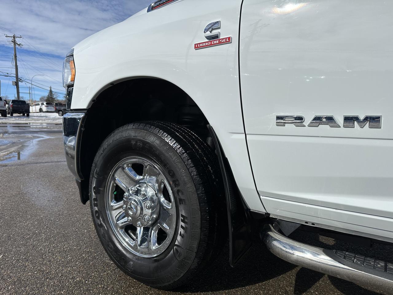 2024 Ram 2500 Big Horn Crew Cab 4x4 | Low KMs | Cummins Diesel | Long Box | NAV | Remote Start | Backup Camera Redwater AB