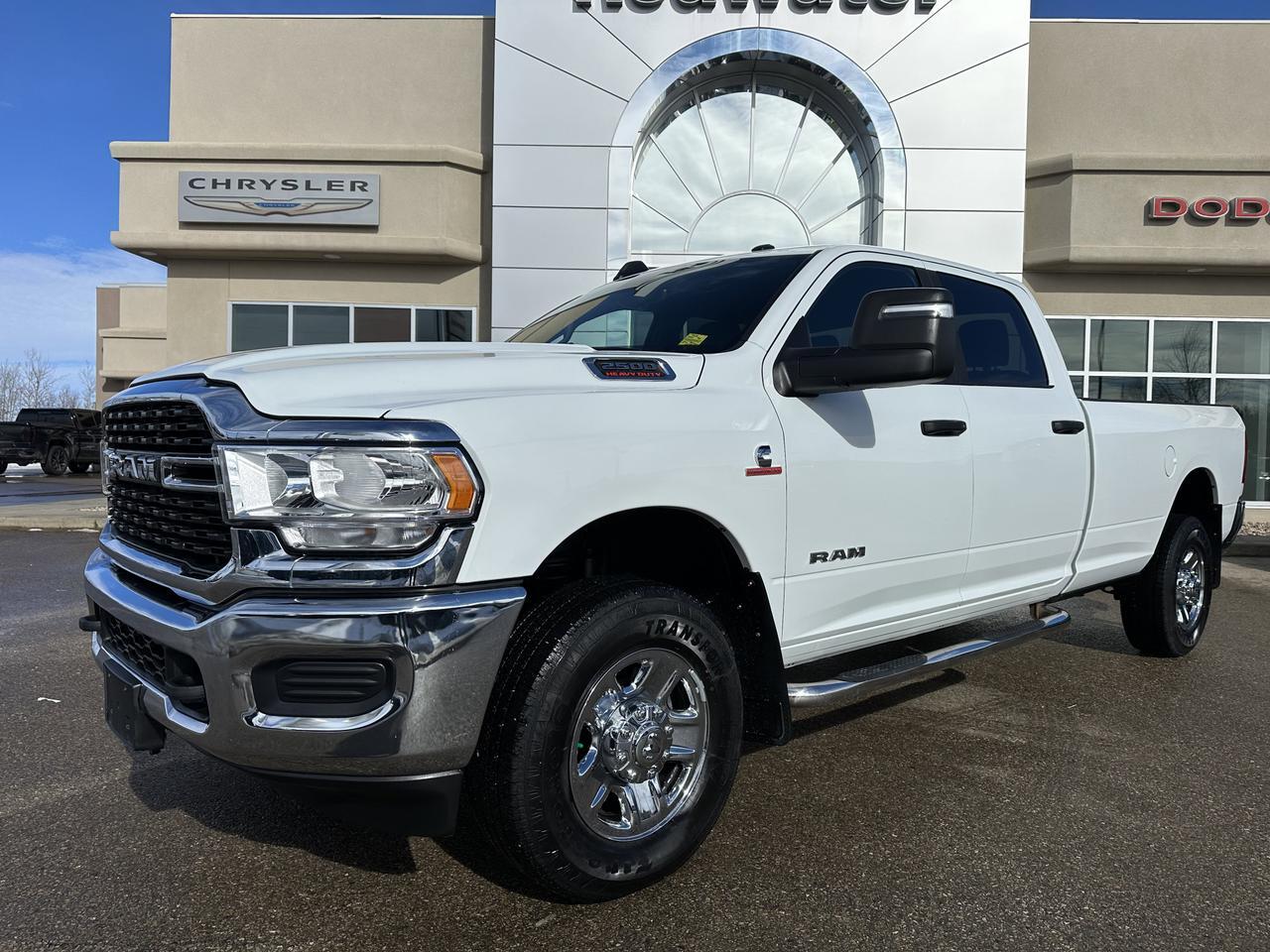 2024 Ram 2500 Big Horn Crew Cab 4x4 | Low KMs | Cummins Diesel | Long Box | NAV | Remote Start | Backup Camera Redwater AB