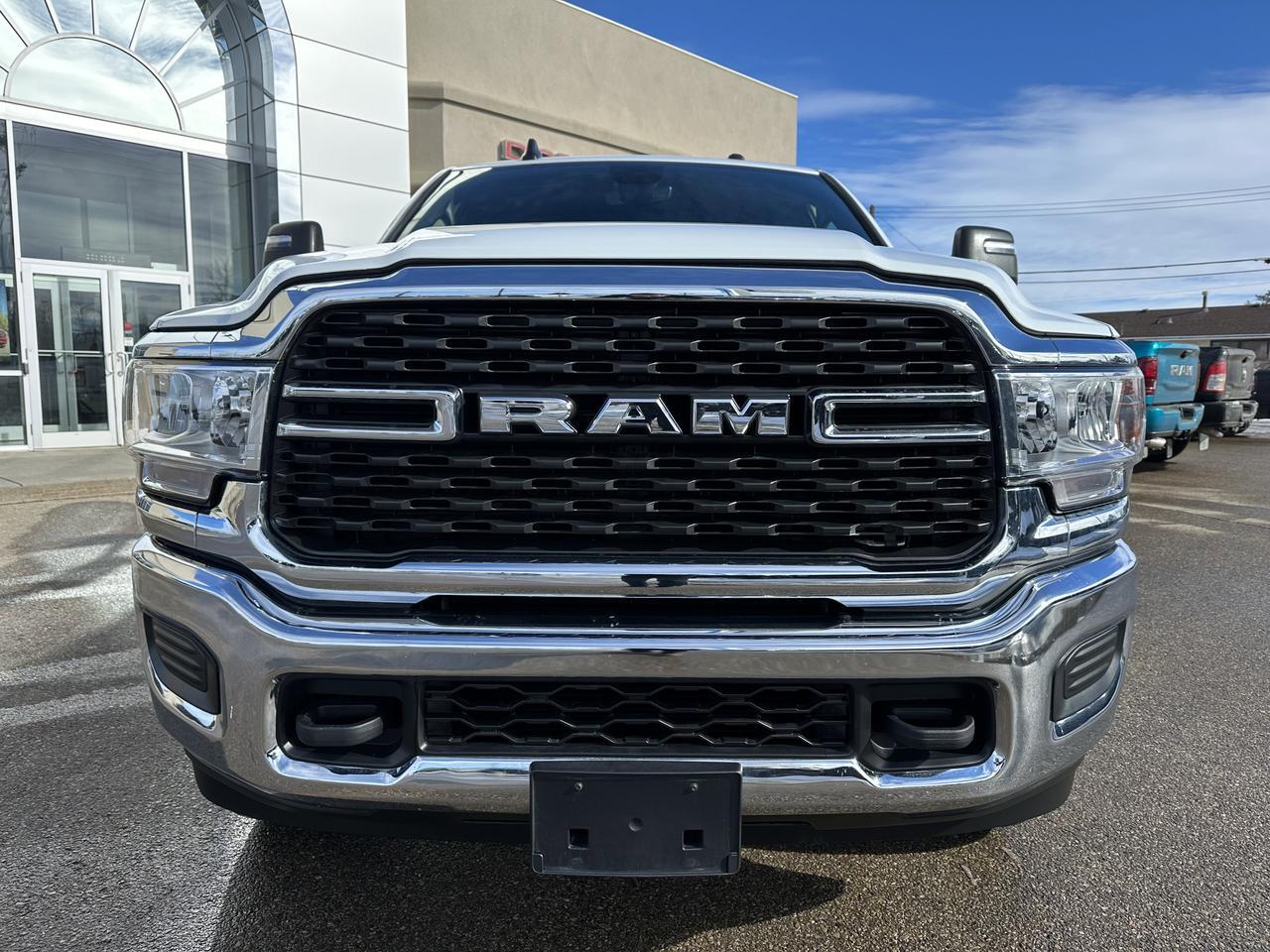 2024 Ram 2500 Big Horn Crew Cab 4x4 | Low KMs | Cummins Diesel | Long Box | NAV | Remote Start | Backup Camera Redwater AB