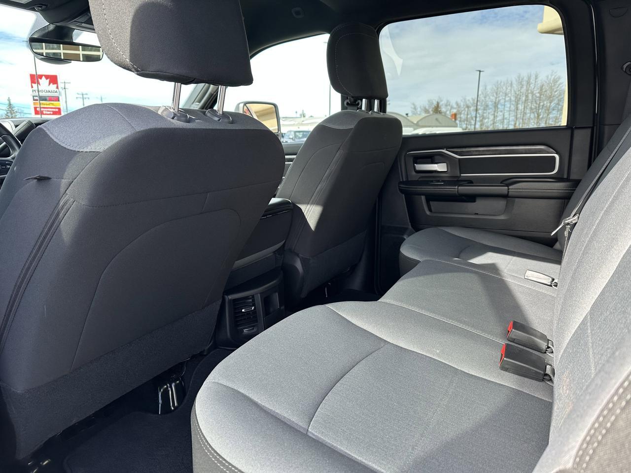 2024 Ram 2500 Big Horn Crew Cab 4x4 | Low KMs | Cummins Diesel | Long Box | NAV | Remote Start | Backup Camera Redwater AB