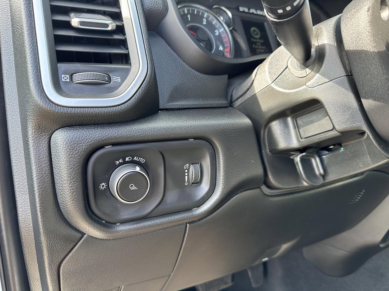 2024 Ram 2500 Big Horn Crew Cab 4x4 | Low KMs | Cummins Diesel | Long Box | NAV | Remote Start | Backup Camera Redwater AB