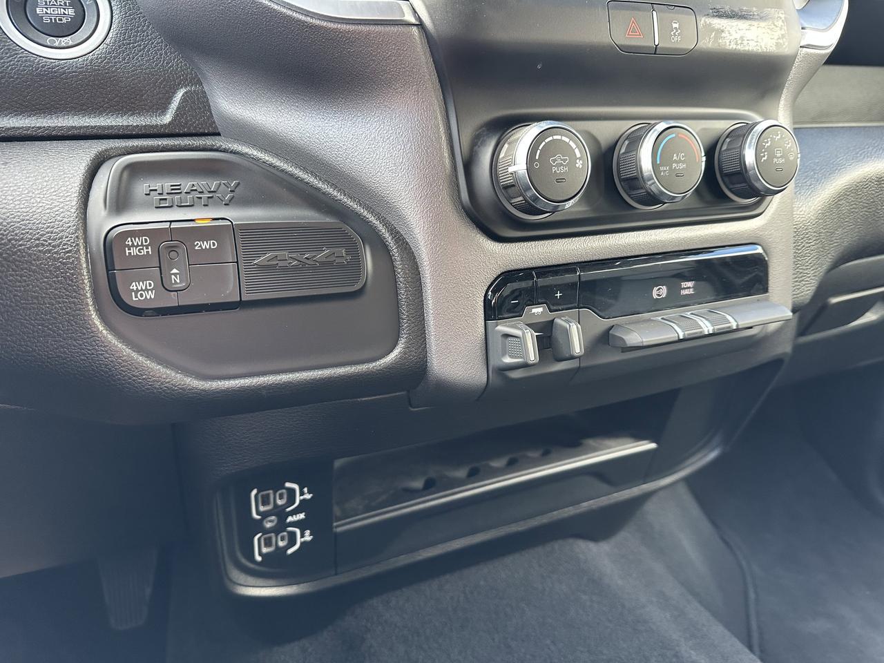 2024 Ram 2500 Big Horn Crew Cab 4x4 | Low KMs | Cummins Diesel | Long Box | NAV | Remote Start | Backup Camera Redwater AB