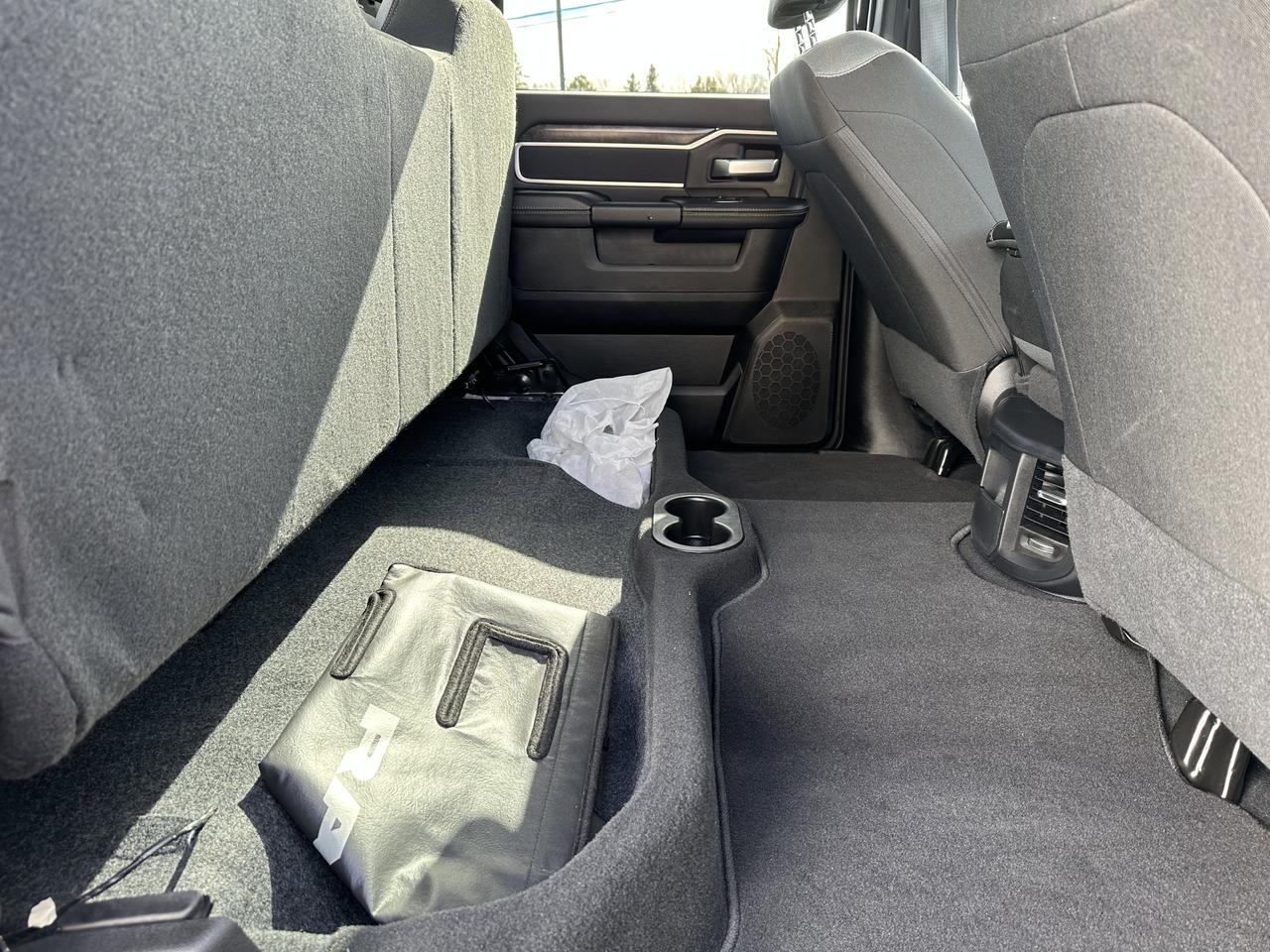 2024 Ram 2500 Big Horn Crew Cab 4x4 | Low KMs | Cummins Diesel | Long Box | NAV | Remote Start | Backup Camera Redwater AB