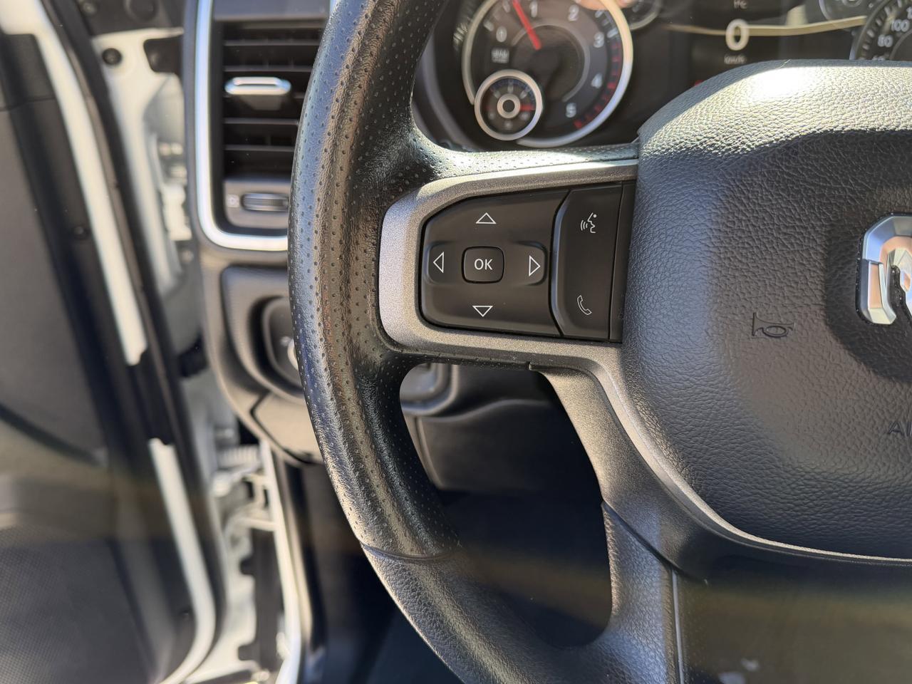 2024 Ram 2500 Big Horn Crew Cab 4x4 | Low KMs | Cummins Diesel | Long Box | NAV | Remote Start | Backup Camera Redwater AB