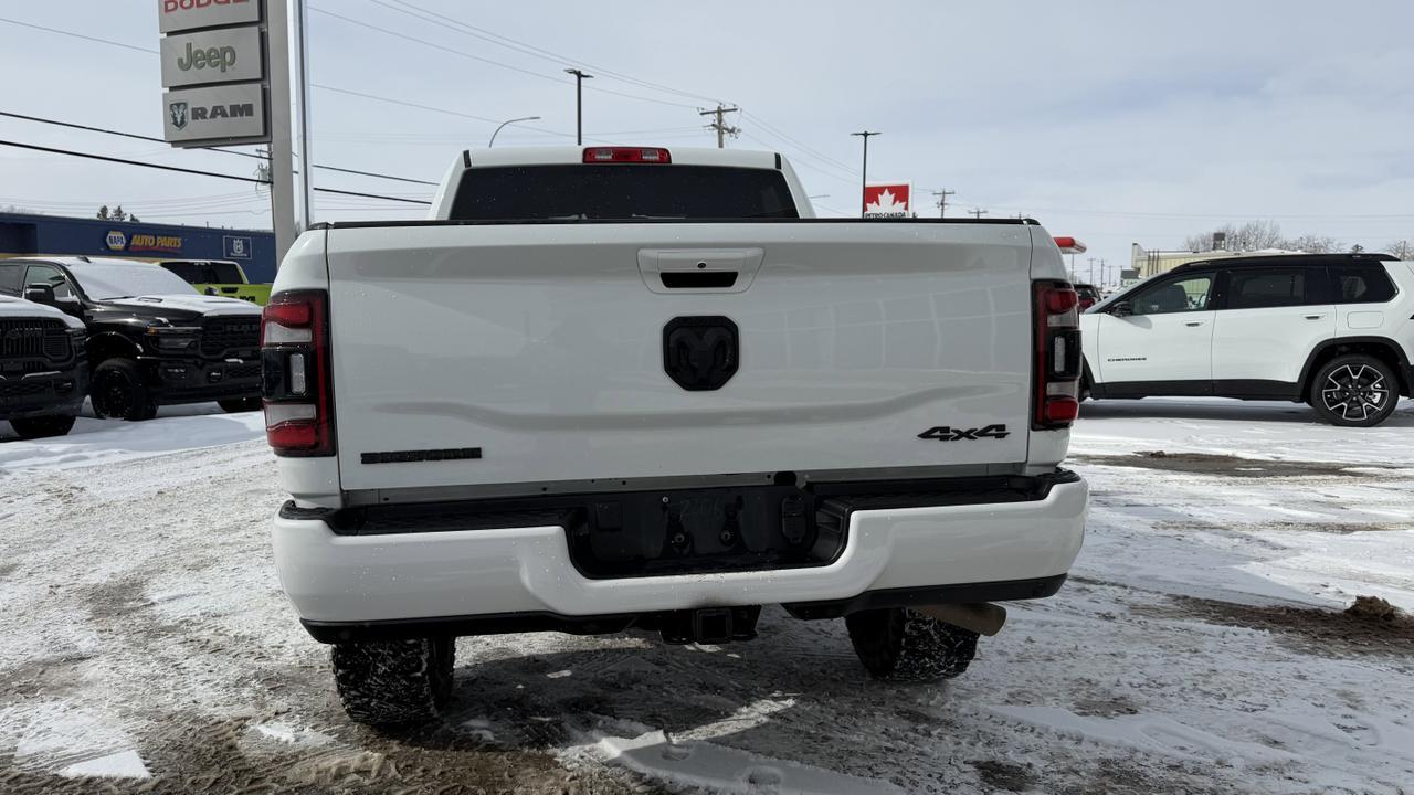 2024 Ram 2500 Big Horn Crew Cab 4x4 | Low KMs | HEMI V8 | NAV | Heated Seats | Remote Start | Backup Camera Redwater AB