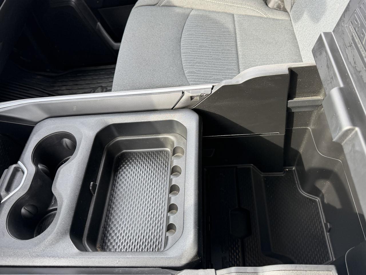 2024 Ram 2500 Big Horn Crew Cab 4x4 | Low KMs | HEMI V8 | NAV | Heated Seats | Remote Start | Backup Camera Redwater AB