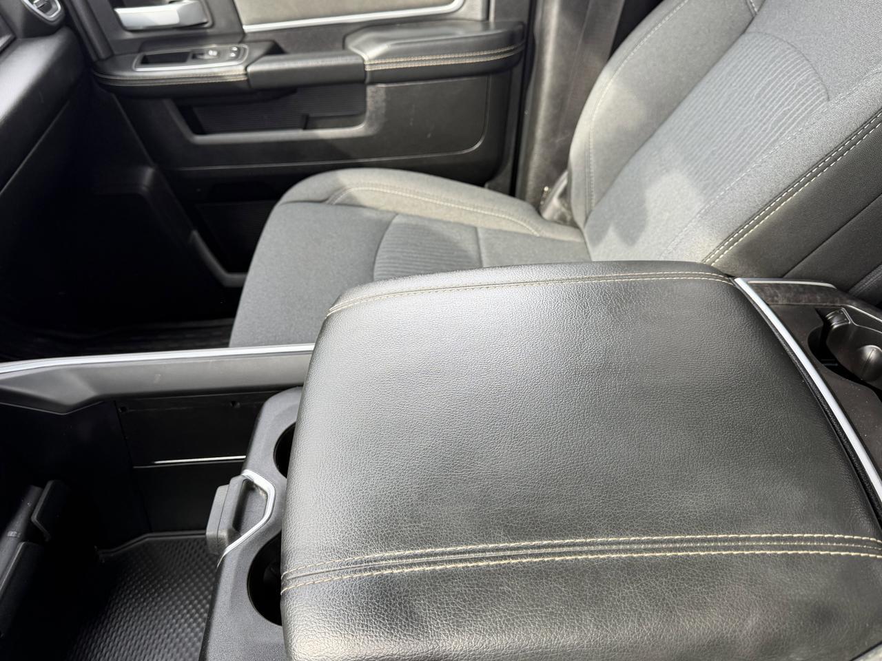 2024 Ram 2500 Big Horn Crew Cab 4x4 | Low KMs | HEMI V8 | NAV | Heated Seats | Remote Start | Backup Camera Redwater AB