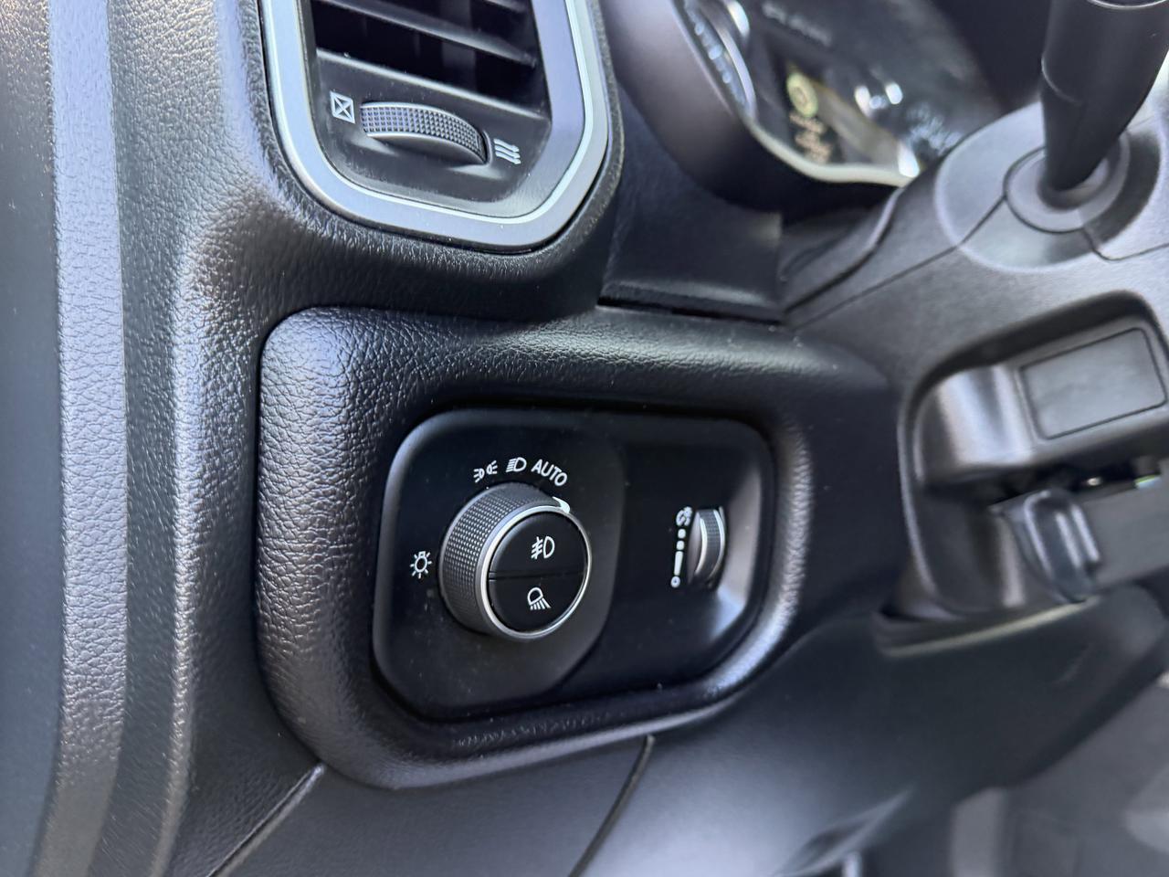 2024 Ram 2500 Big Horn Crew Cab 4x4 | Low KMs | HEMI V8 | NAV | Heated Seats | Remote Start | Backup Camera Redwater AB