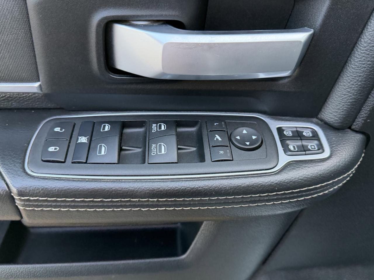 2024 Ram 2500 Big Horn Crew Cab 4x4 | Low KMs | HEMI V8 | NAV | Heated Seats | Remote Start | Backup Camera Redwater AB