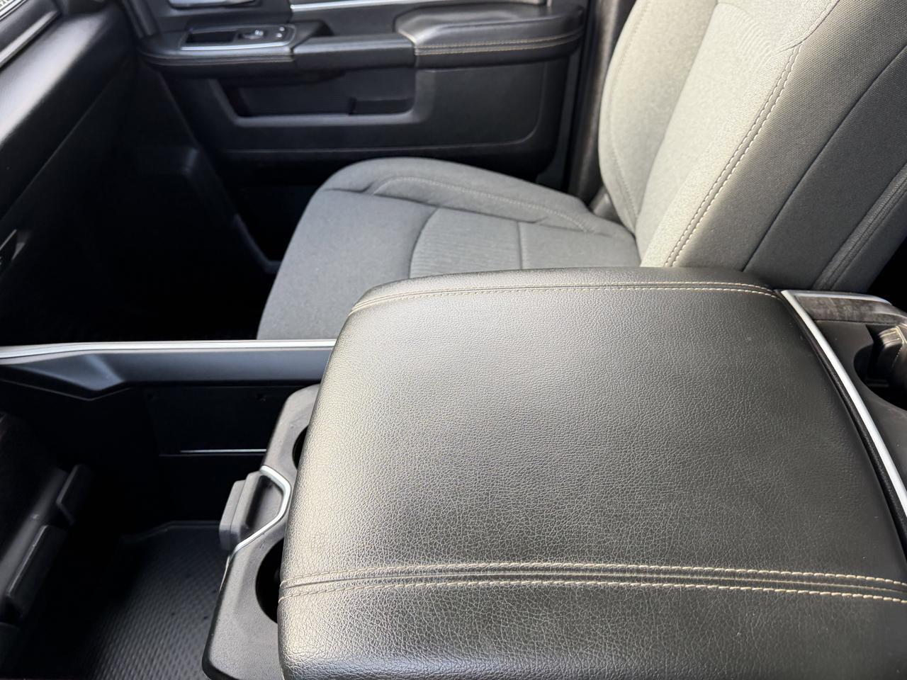 2024 Ram 2500 Big Horn Crew Cab 4x4 | Low KMs | HEMI V8 | NAV | Heated Seats | Remote Start | Backup Camera Redwater AB