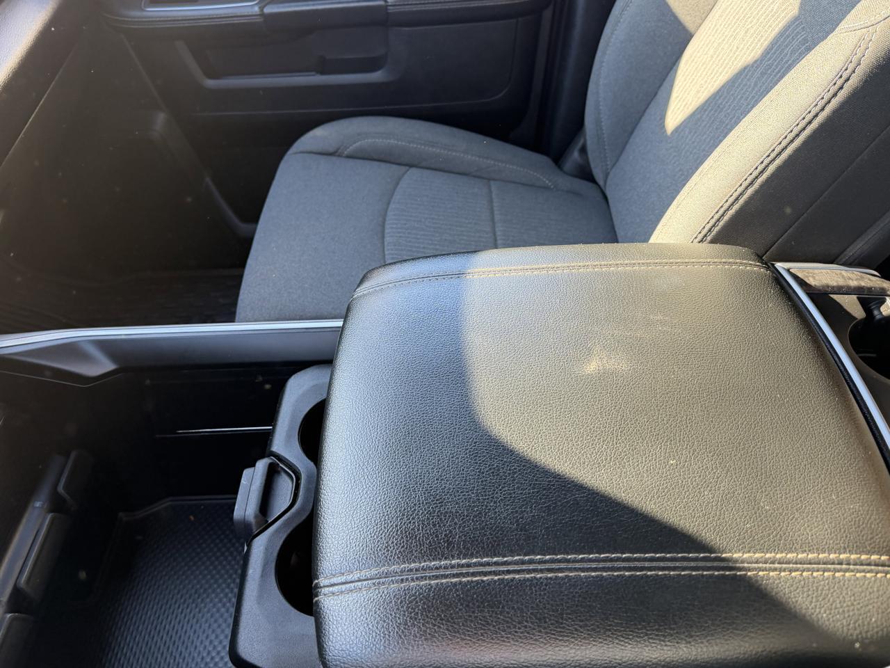 2024 Ram 2500 Big Horn Crew Cab 4x4 | Low KMs | HEMI V8 | NAV | Heated Seats | Remote Start | Backup Camera Redwater AB