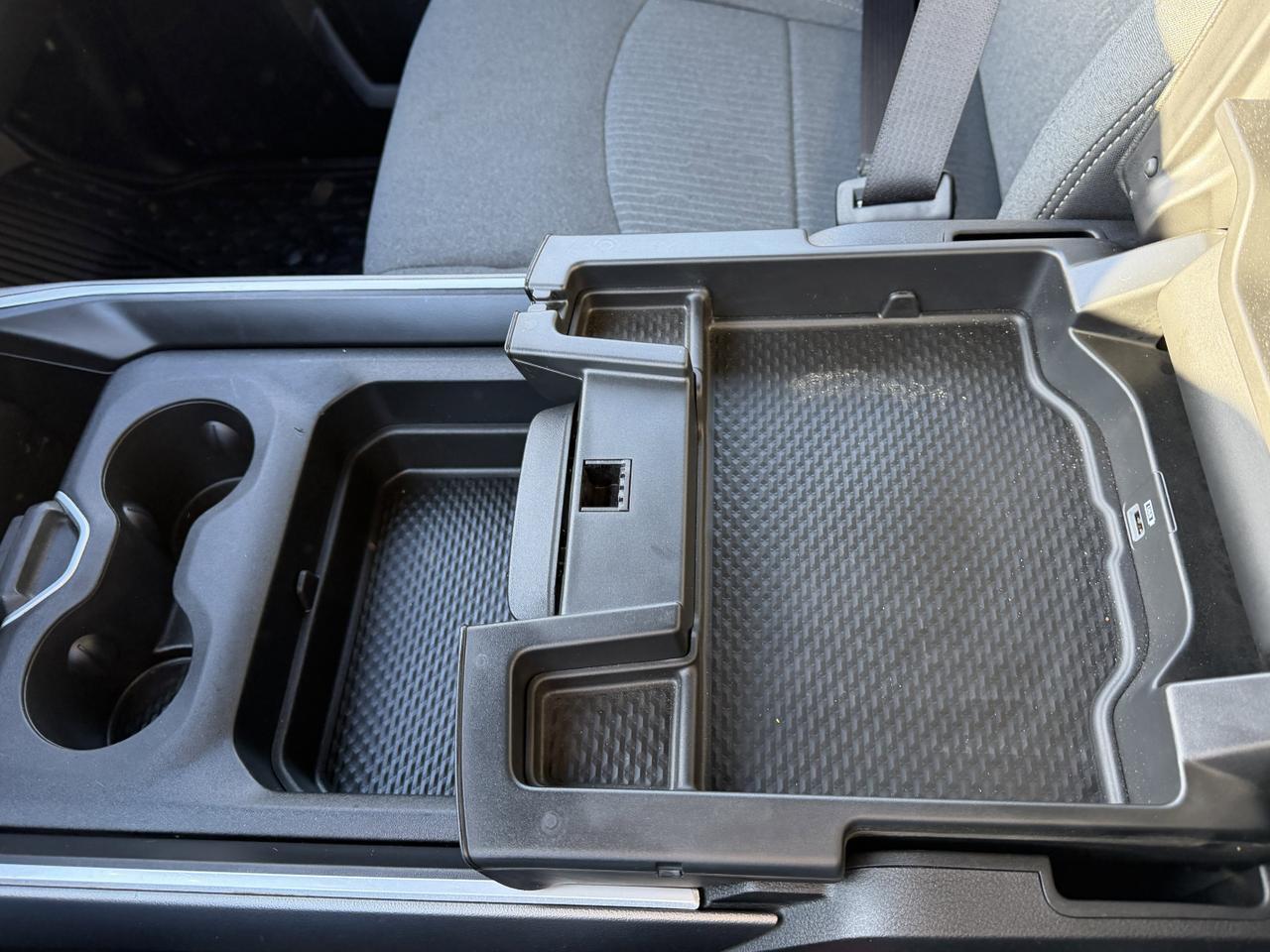 2024 Ram 2500 Big Horn Crew Cab Night Edition 4X4 | 6.4L Hemi | Heated Seats | Alpine | Remote Start | Nav Redwater AB