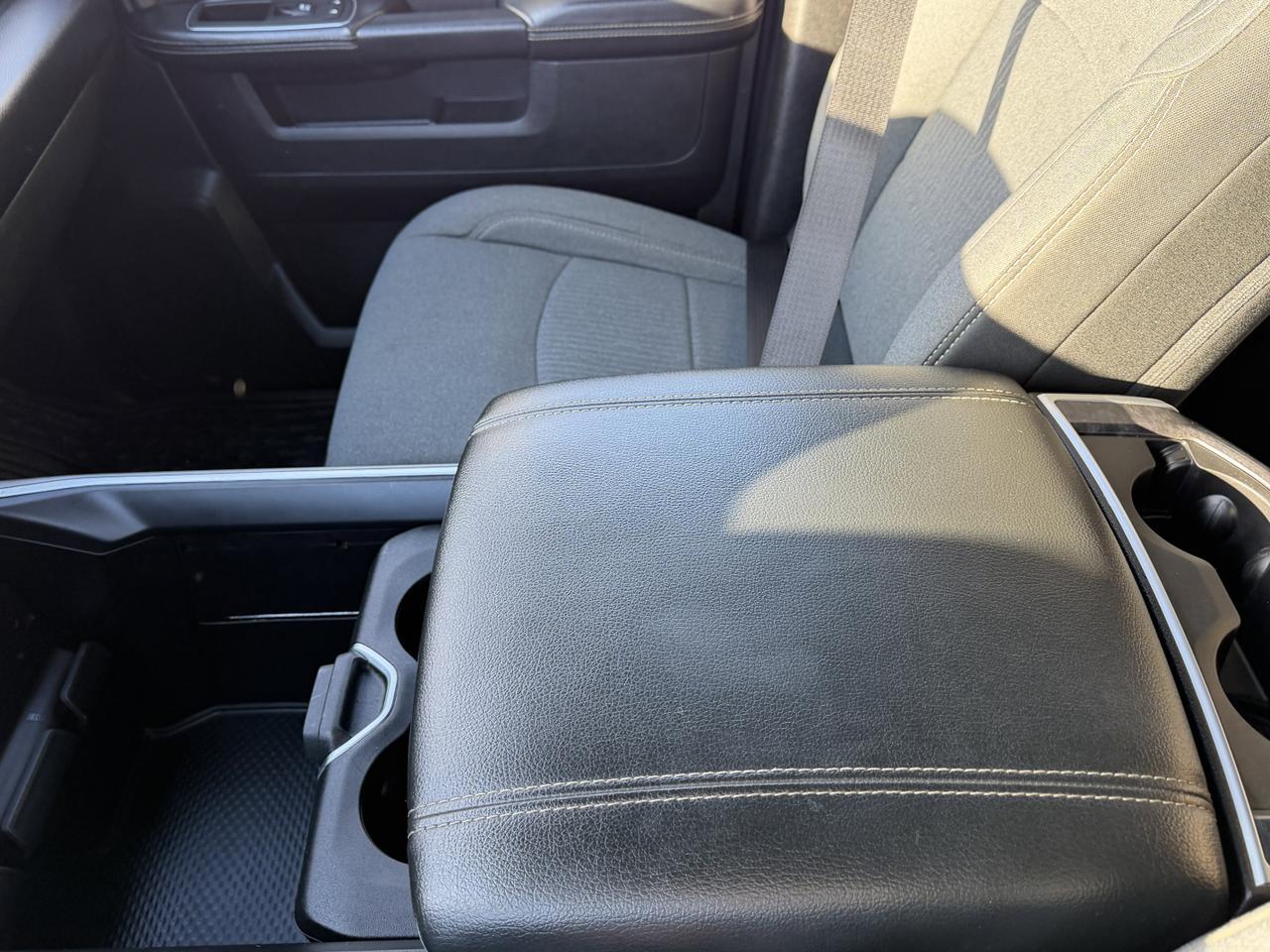 2024 Ram 2500 Big Horn Crew Cab Night Edition 4X4 | 6.4L Hemi | Heated Seats | Alpine | Remote Start | Nav Redwater AB