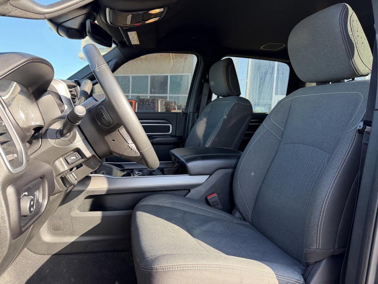 2024 Ram 2500 Big Horn Night Edition | HEMI V8 | 4x4 Crew Cab | NAV | Heated Seats | Alpine Audio | 20IN Wheels Redwater AB