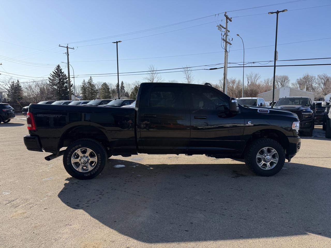 2024 Ram 2500 Big Horn Night Edition | HEMI V8 | 4x4 Crew Cab | NAV | Heated Seats | Alpine Audio | 20IN Wheels Redwater AB