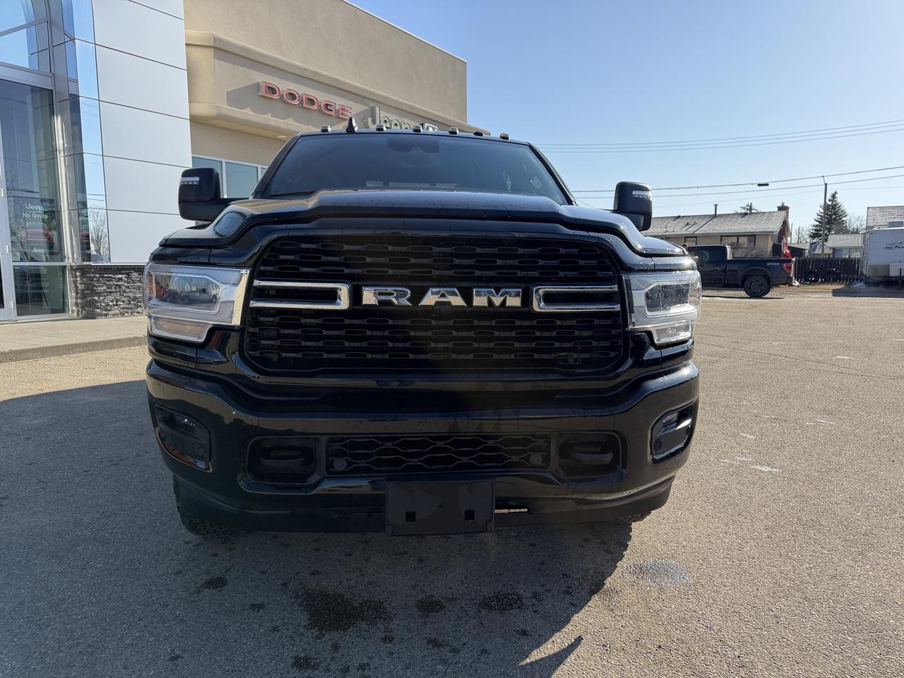 2024 Ram 2500 Big Horn Night Edition | HEMI V8 | 4x4 Crew Cab | NAV | Heated Seats | Alpine Audio | 20IN Wheels Redwater AB