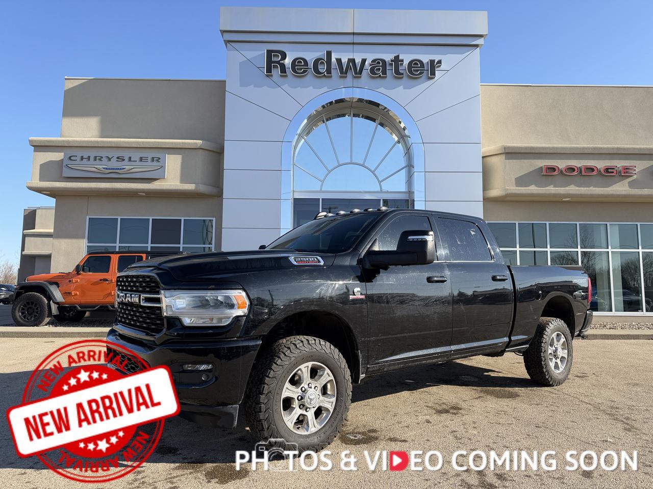 2024 Ram 2500 Big Horn Night Edition | HEMI V8 | 4x4 Crew Cab | NAV | Heated Seats | Alpine Audio | 20IN Wheels