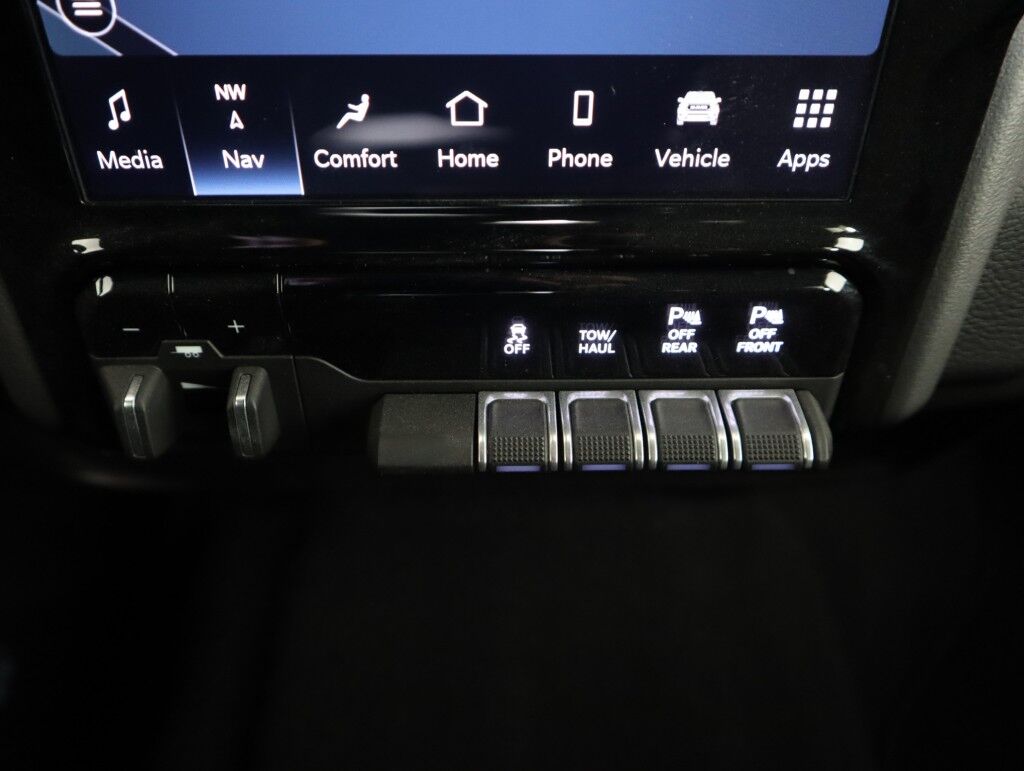 2024 Ram 2500 Big Horn Sport Package Crew Cab 4x4 6&apos;4 Box Maumee OH