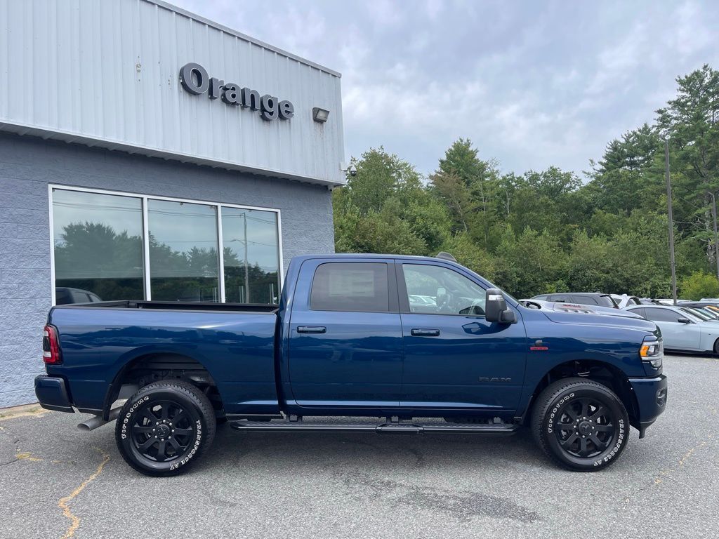 2024 Ram 2500 LARAMIE CREW CAB 4X4 6'4 BOX Orange MA