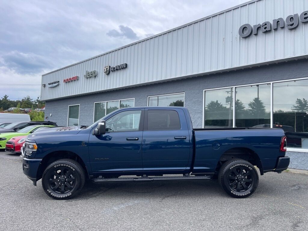 2024 Ram 2500 LARAMIE CREW CAB 4X4 6&#39;4 BOX Orange MA