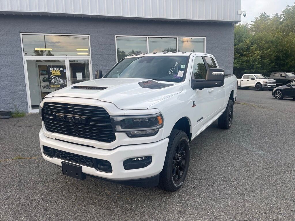 2024 Ram 2500 LARAMIE CREW CAB 4X4 6&#39;4 BOX Orange MA