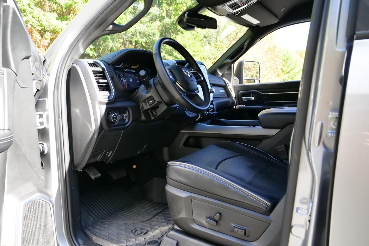 2024 Ram 2500 Laramie 4X4 / Night Edition / MEGA CAB / Turbo Diesel! Lincolnton NC