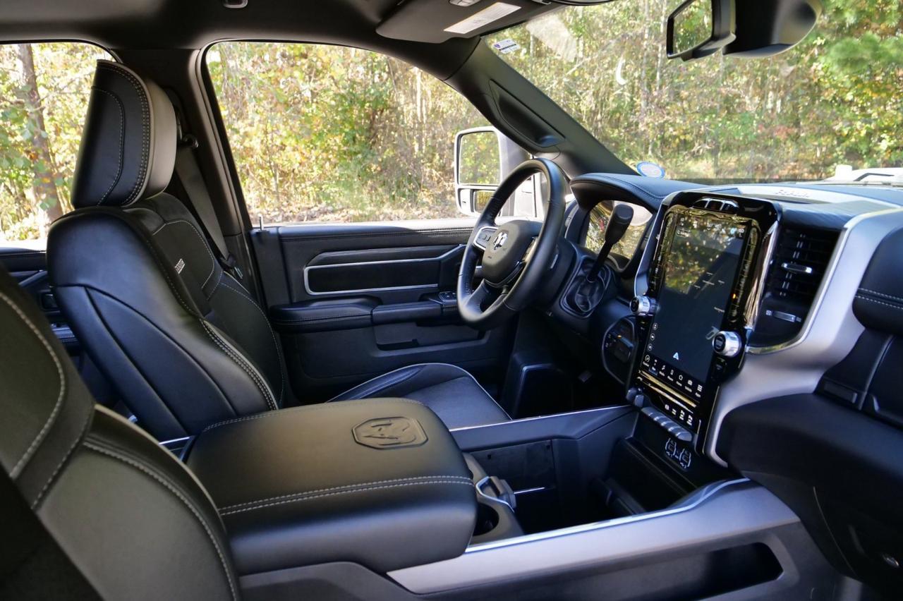 2024 Ram 2500 Laramie 4X4 / Night Edition / MEGA CAB / Turbo Diesel! Lincolnton NC