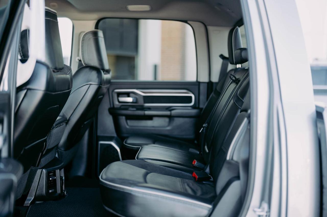 2024 Ram 2500 Laramie photo 12